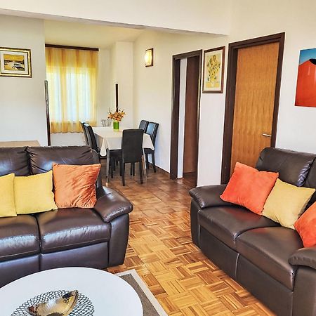 Holiday Home Ive By Interhome Petrcane Bagian luar foto