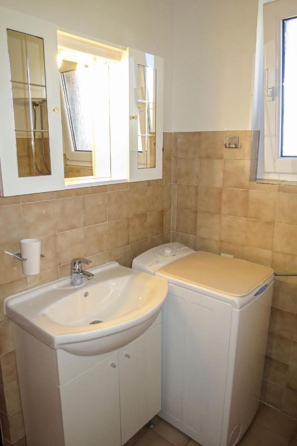Holiday Home Ive By Interhome Petrcane Bagian luar foto