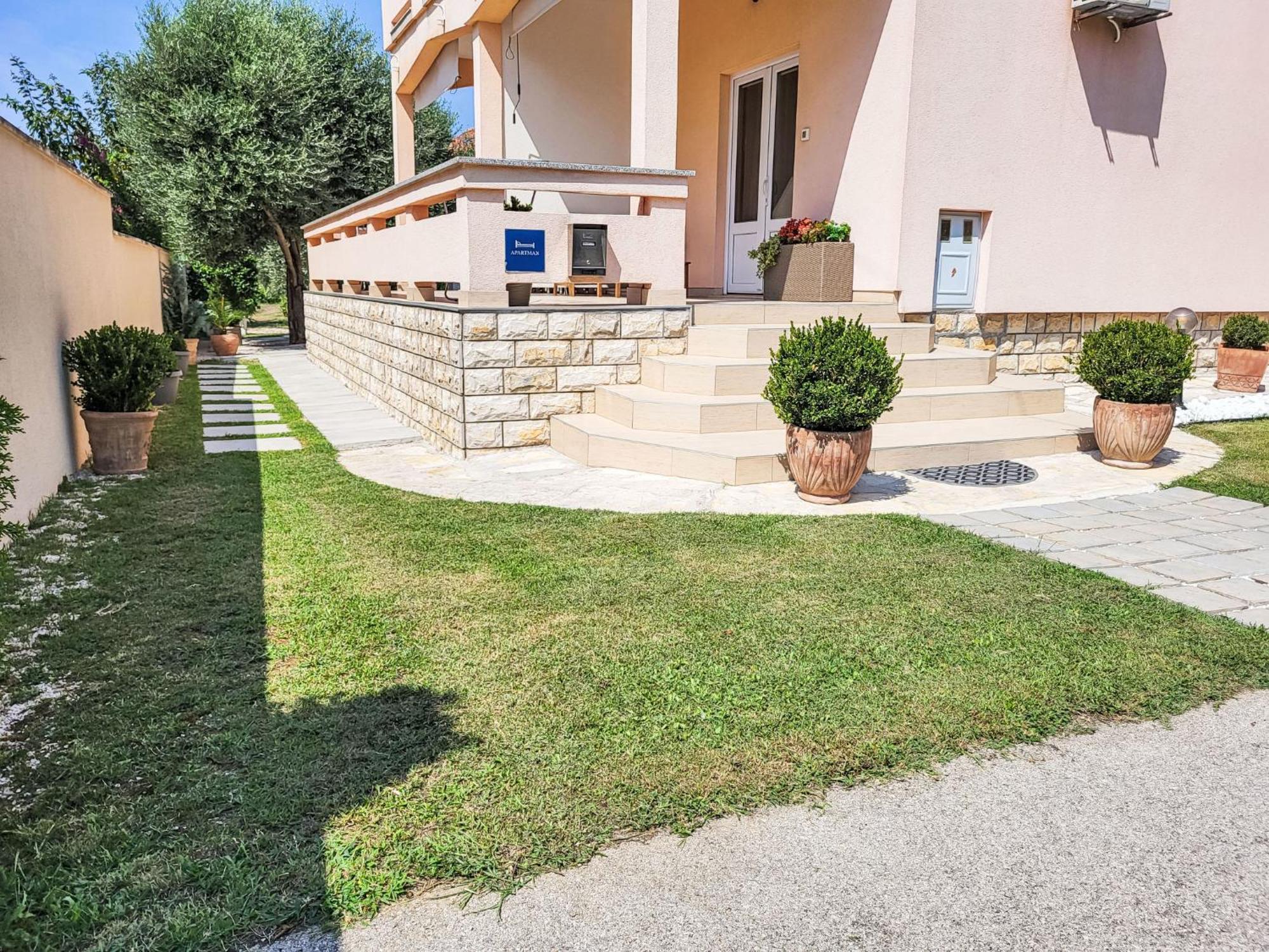 Holiday Home Ive By Interhome Petrcane Bagian luar foto